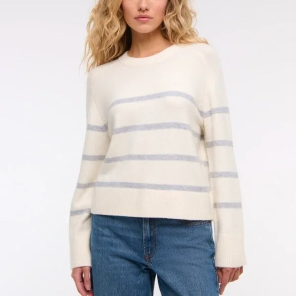ABERCROMBIE MADELINE CREW SWEATER--SIZE XS--CREAM BLUE STRIPED